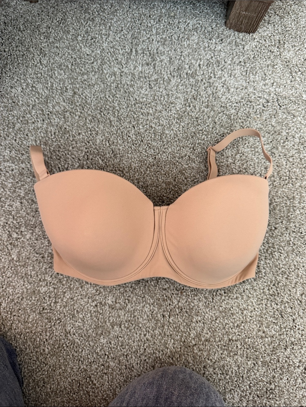 SKIMS Nude Convertible Strapless Bra